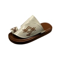 حذاء رجالي لون كريمي