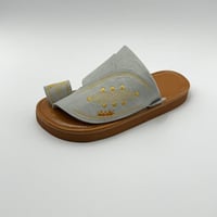 حذاء رجالي مخمل لون رصاصي ورملي