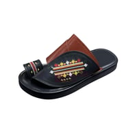 حذاء رجالي تطريز لون رمادي