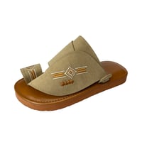 حذاء رجالي لون بيج