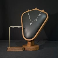 طقم شوكر أنيق بتفاصيله المناسبه لاي وقت