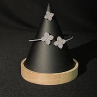 طقم يد زيركون يناسب يدك وبلمعه براقه