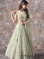 اطلالة هادئة تنبض بالرقي