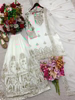 بنجابي عيد بفخامة كلاسيكية