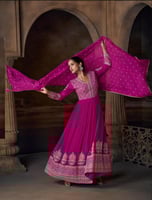 فساتين سهرة فاخرة