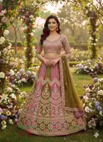 سحر الوردي والذهب الزيتوني