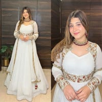 فستان عيد بلمسة ملكية