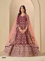 لبس عروس انيق بلمسة ملكية