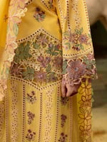 فستان هندي بلون شمس الكركم المتوهج