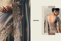 حين ترتدي الأنوثة مجدها