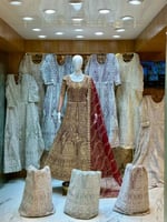 نفس اللون لكن قلب التصميم غير