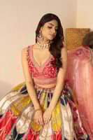 إطلالة العروس المتوهجة