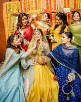 همس الزعفران فستان عروس هندي