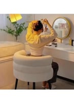 كرسي تسريحة بلمسة جمالية انيقة