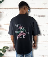 تيشيرت Demon Slayer واسع – ستايل أنمي مميز