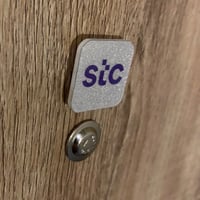 بروش اكرليك مربع مغناطيس 2،5 سم في 2،5 سم