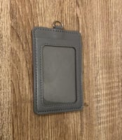 حامل بطاقة جلد خاص بموظفين موبايلي