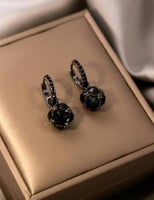 حلق الكرستال اسود