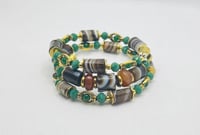 أساور الكرستال الأخضر و الظفار