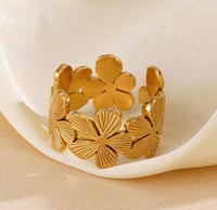 خاتم الزهرات الثلاث