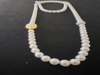 عقد طويل من لؤلؤ الشل البيرل