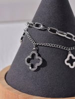 سوارة بسلسلتين فضي