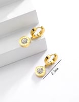 أقراط متدلية بزينة سوداء