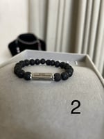 اسورة من حجر البازلت حدد الرقم في الملاحظات