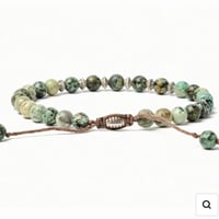 أساور حسب الطلب