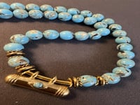 عقد الفيروز