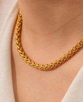 قلادة إليجانس الذهبية