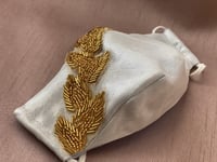 كمامة سهرة تطريز ذهبي - evening mask