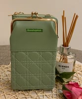 محفظة نسائية