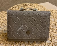 محفظة نسائيه