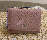 محفظة نسائيه