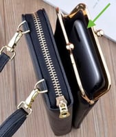 محفظة نسائية