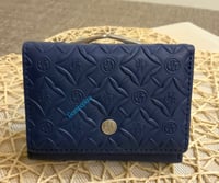 محفظة نسائيه