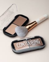 كنتور ايسنس بودر