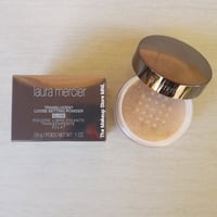 بودره لورامارسيه شفافه حجم كامل