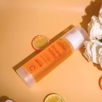 ستارلايت ايسينس دريم وايت بفيتامين سي لترطيب وتفتي...