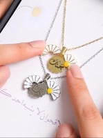 سلسال الورده بالاسم مطلي ذهب