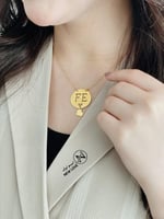 سلسال بالاسم او الحرف مطلي بالذهب-قلب