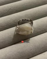 خاتم ملكي من الفضة مع حفر داخلي