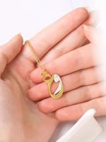 سلسال آنيق بحروف متشابكه