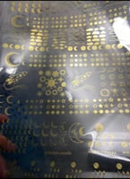 اشكال هلال و نجوم سحاب شمس كواكب ذهبي a4