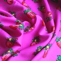 قماش شالكي فوشي - زهور صغيره