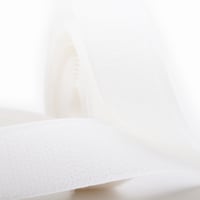 تشيك تشاك - أبيض