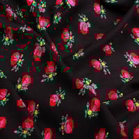 قماش شالكي أسود - زهور صغيره