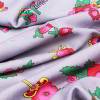 قماش شالكي رمادموف - زهور كبيره