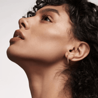 فنتي بيوتي - ماتش ستيكس لامع سكينستيك شامبين هيست...